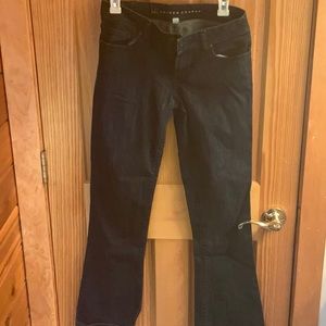 Like new boot leg jeans